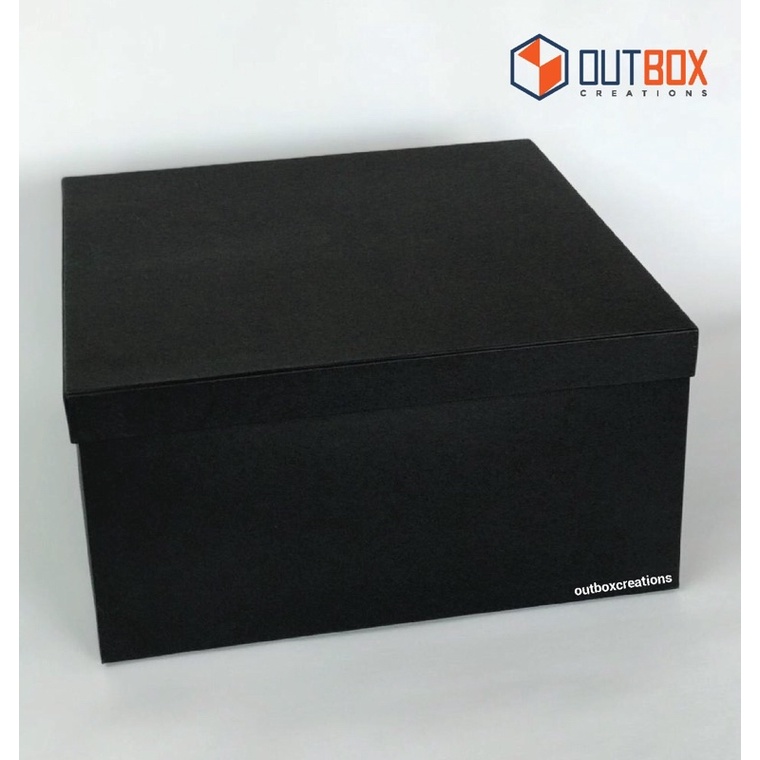 

Box kado hitam