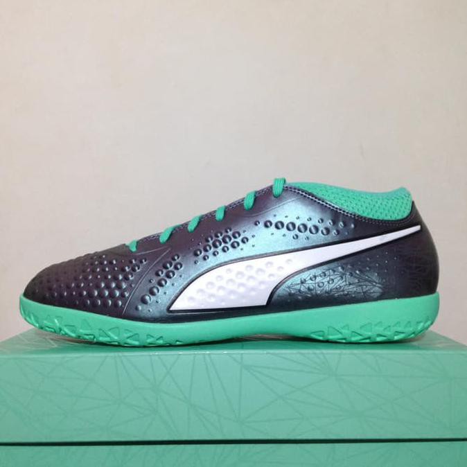 PR00M000 Sepatu Futsal Puma One 4 IL Syn Col Shift Green 104933-01 Original Murah