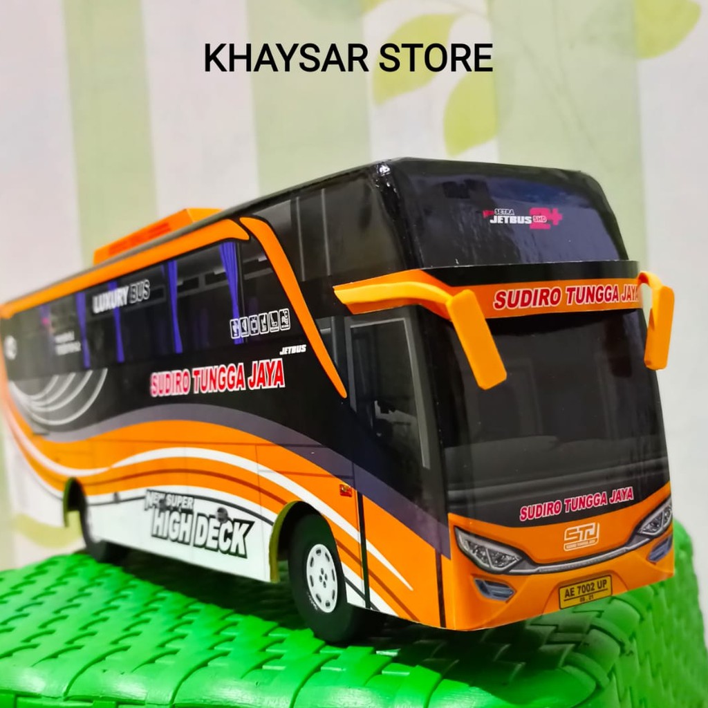 Miniatur Bus bis / mainan bus bis Sudiro Tungga Jaya