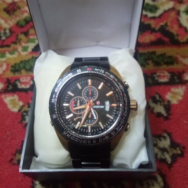 Preloved jam expedition E6067M istimewa