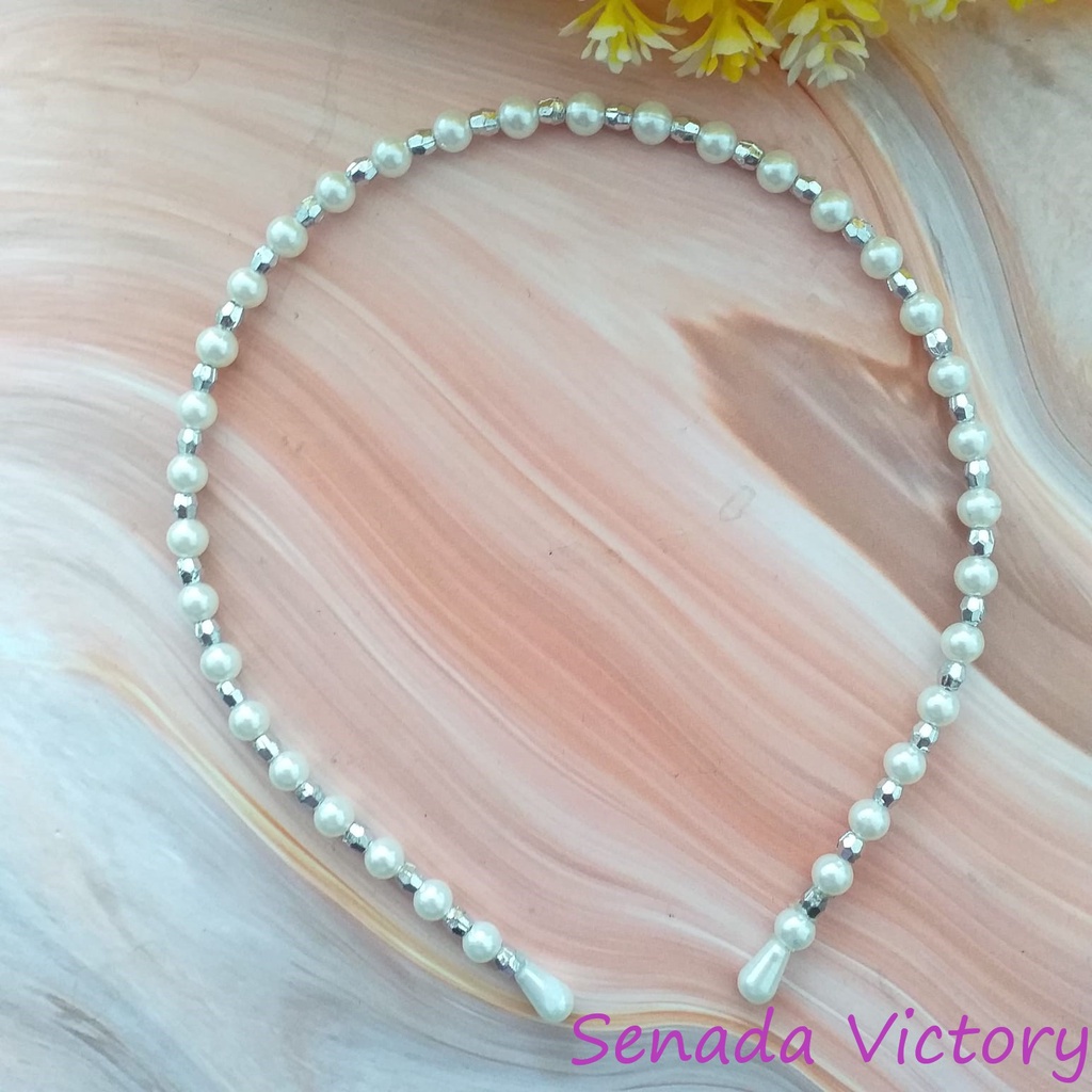 Senada Victory Bando Mutiara Putih Gold Bandana Aksesoris Wanita SV000021