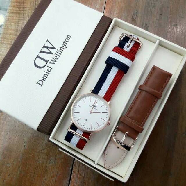 JAM TANGAN DANIEL WALINGTON