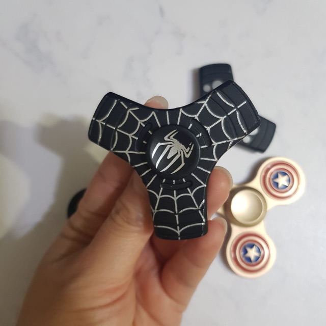 ( BISA COD ) Spinner Captain America Spiderman Superman