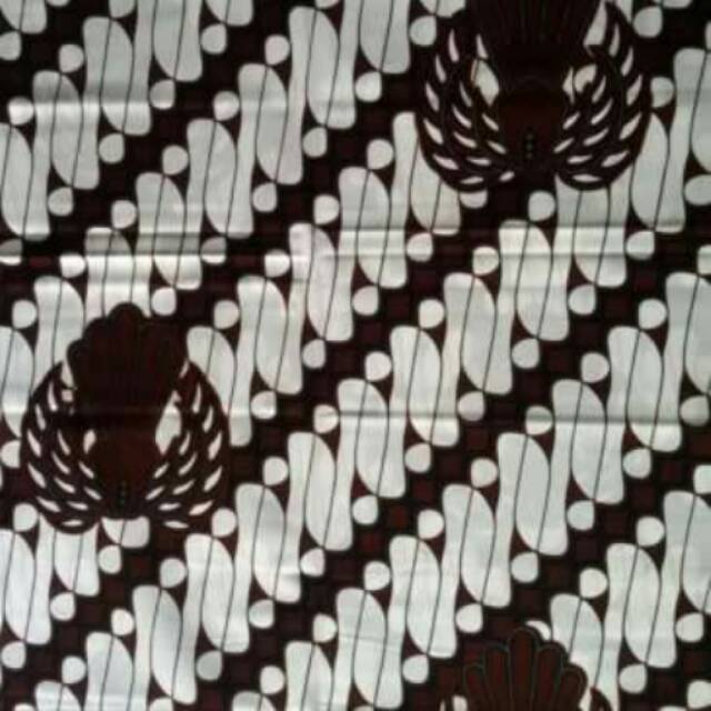 KAIN BATIK HALUS PARANG GARUDA