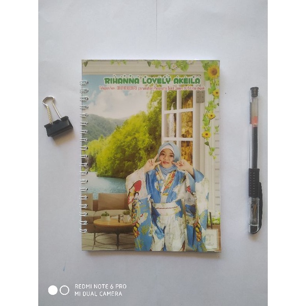

Binder/dairy karakter foto sendiri