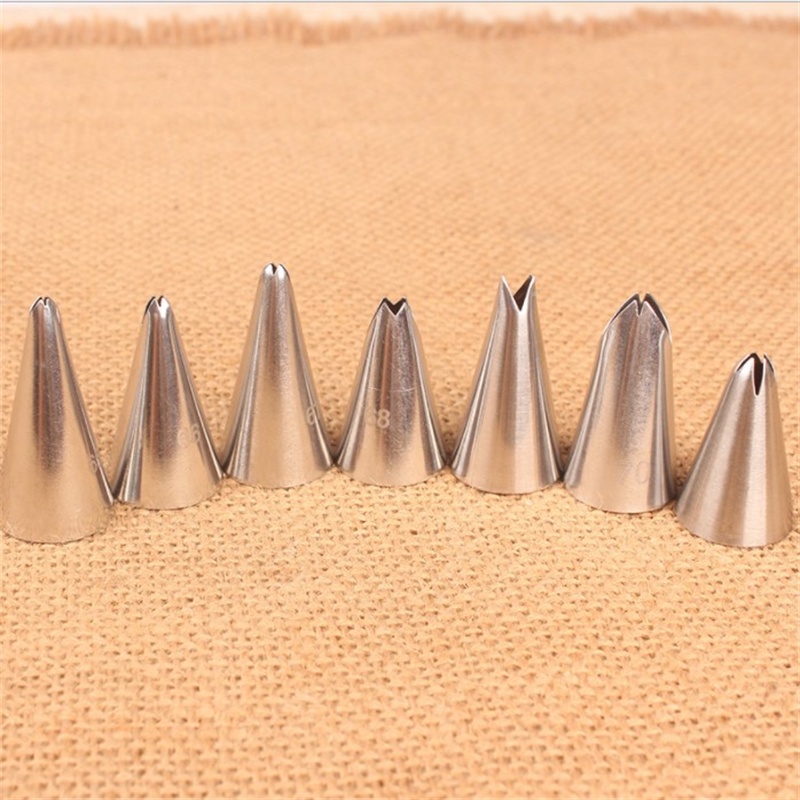 7pcs / set Nozzle Icing Piping Krim Kue Bentuk Daun Bahan Stainless Steel