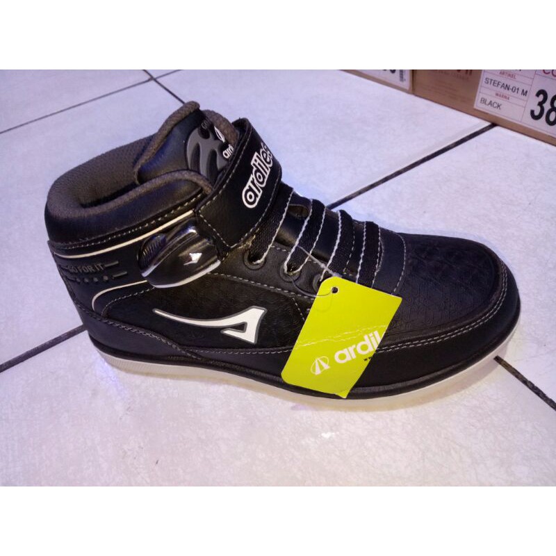 SEPATU ARDILES BIG-GRAVITY