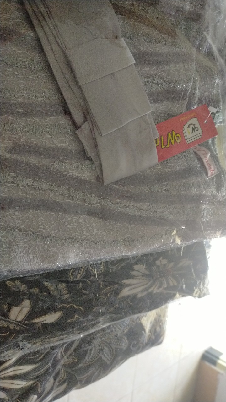 Couple Rok Dan Kemeja Pisang Silver