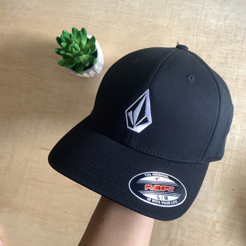 VOLCOM topi flexfit mcp full stone XFIT BLK ORIGINAL 100% SALE