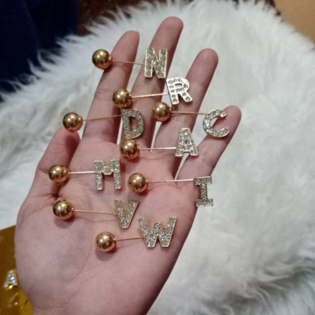 RT19 Tuspin huruf Alfabet gold balok 3cm