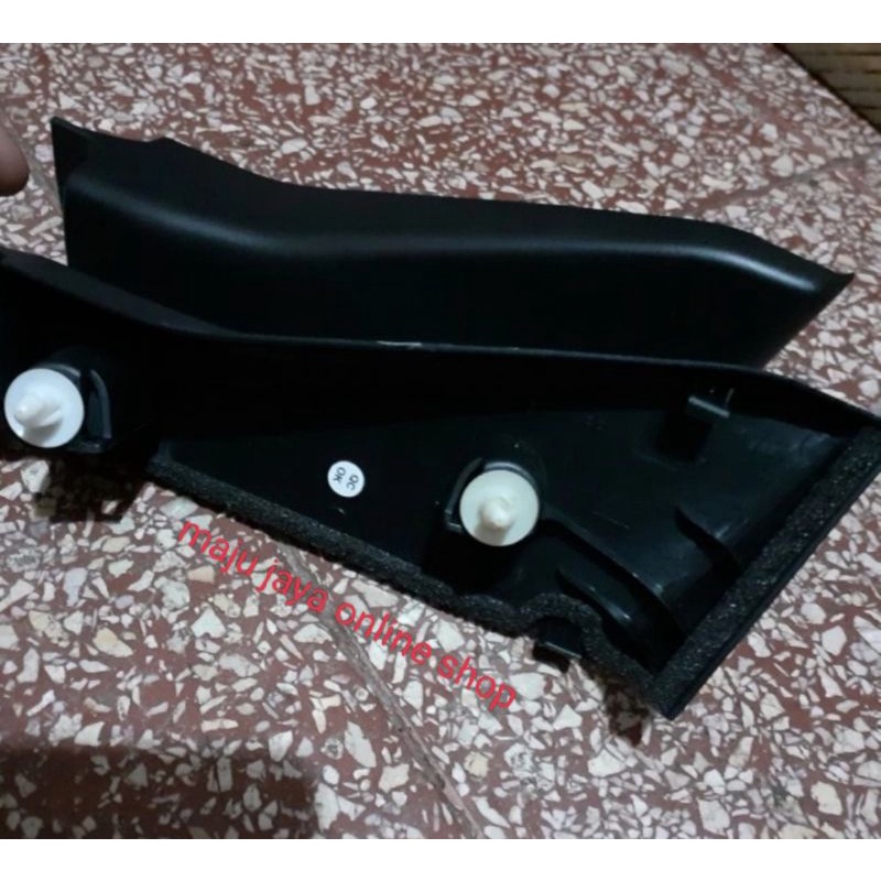 COVER SPION BAGIAN DALAM ERTIGA 2012-2013 MANUAL ASLI