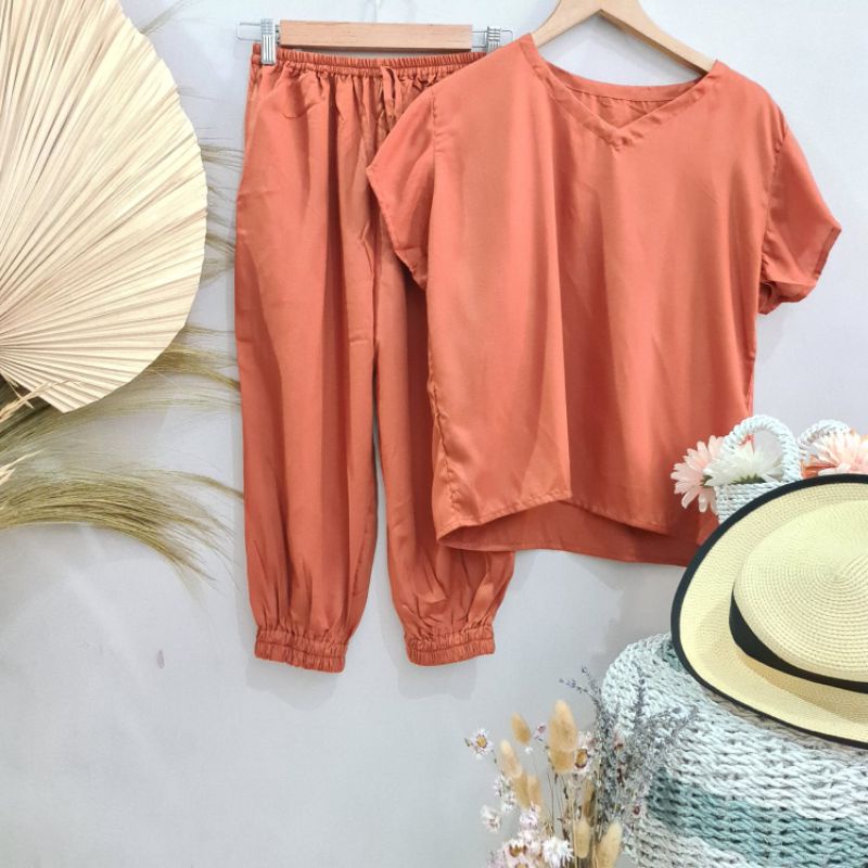 Setelan One set Alicia jogger polos Wanita-Terracotta