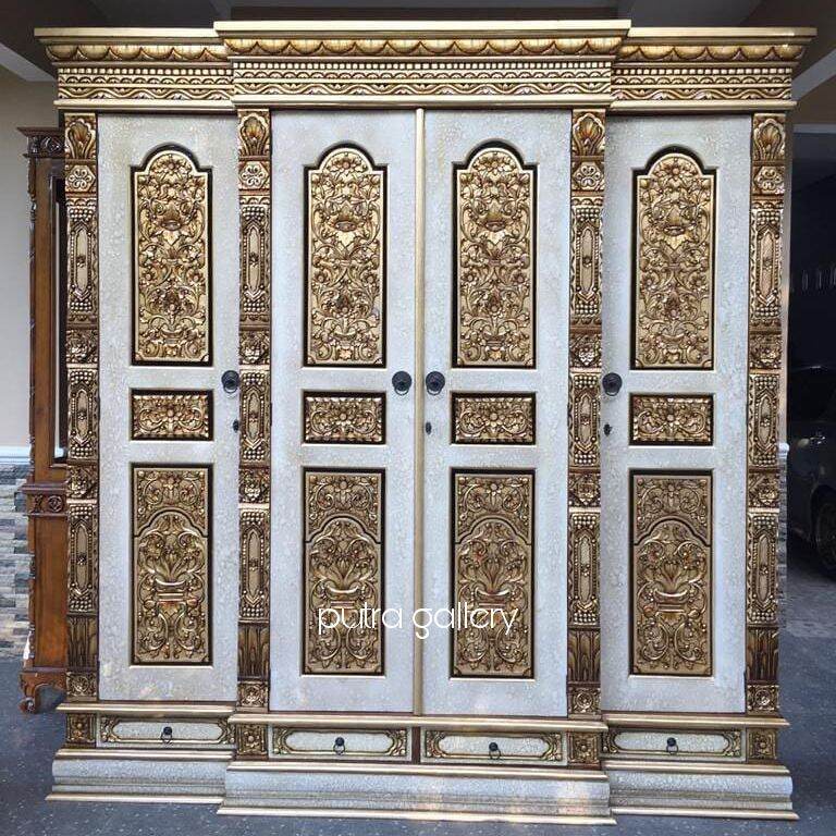 Lemari pakaian / Lemari baju / Almari pakaian gebyok model spanyol / Furniture jepara / Putra Galler