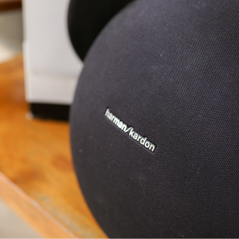 harman kardon onyx 4