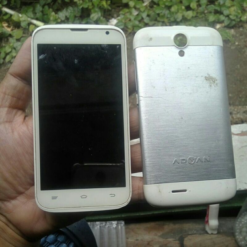 HP Advan Vandroid S45C Segel Mati Total Mesin LCD Touchscreen Advan S45C Tidak Pecah Mesin Minus