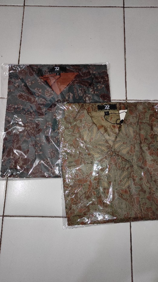 Kemeja Batik Pria Lengan Pendek Premium Motif Capung Warna Abu Grey 727319 Cap 72
