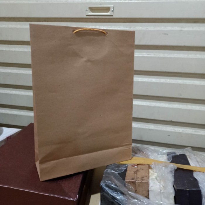 

PROMO paper bag buku polos coklat isi 12pcs terlaris dan termurah