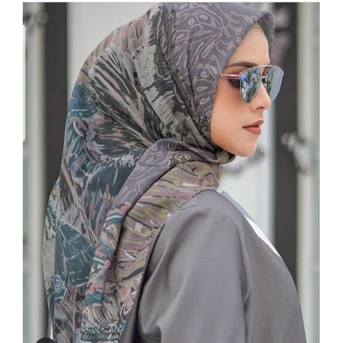 ❌ sold ❌ buttonscarves preloved the farsha stone