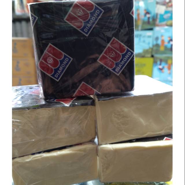 

Coklat putih / coklat vanila / coklat diamond Putih repack -+250gr