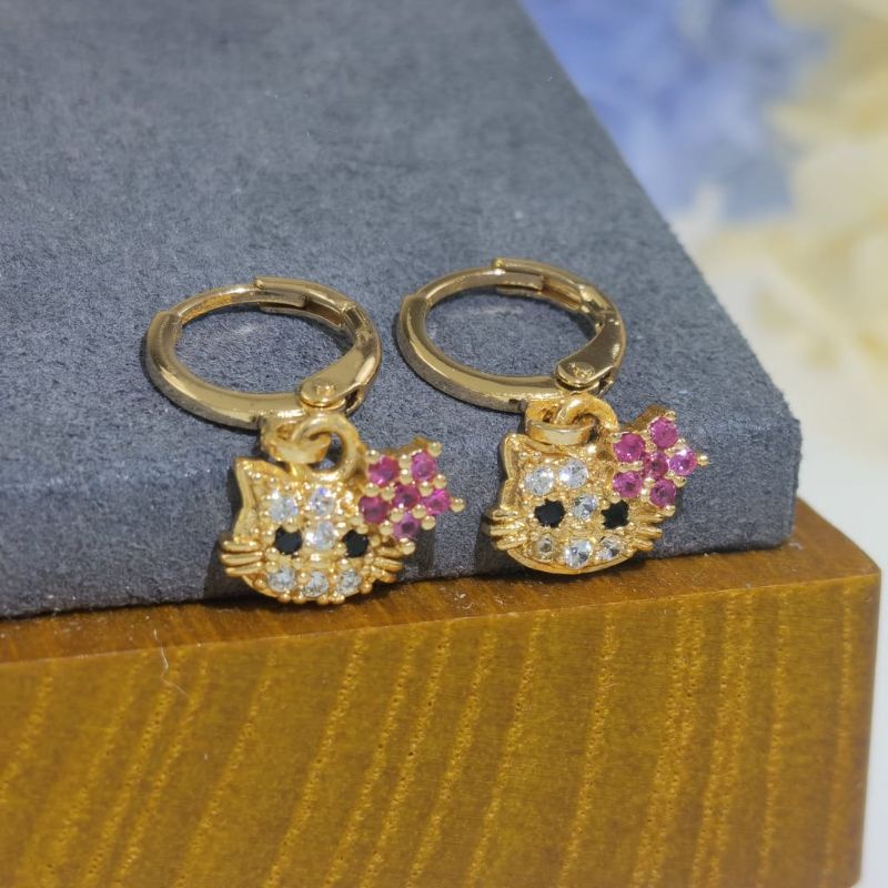 Anting Wanita Anak Motif Hello Kitty Permata Full Anti Karat Emas 18k