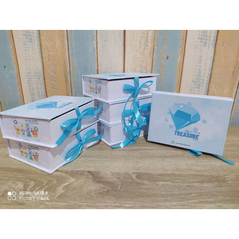 

custom box bridesmaid 15x10x4cm. hardbox 3mm cetak logo atau tulisan