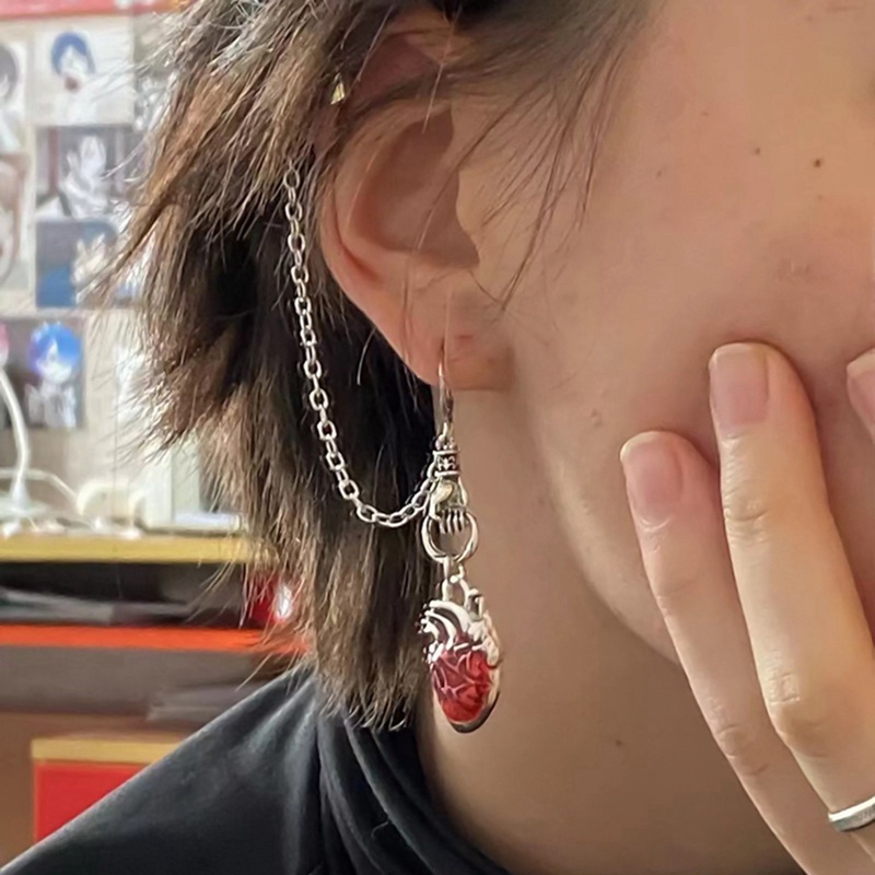Anting Tusuk Asimetris Gaya Gothic Bohemia Bentuk Hati Untuk Wanita