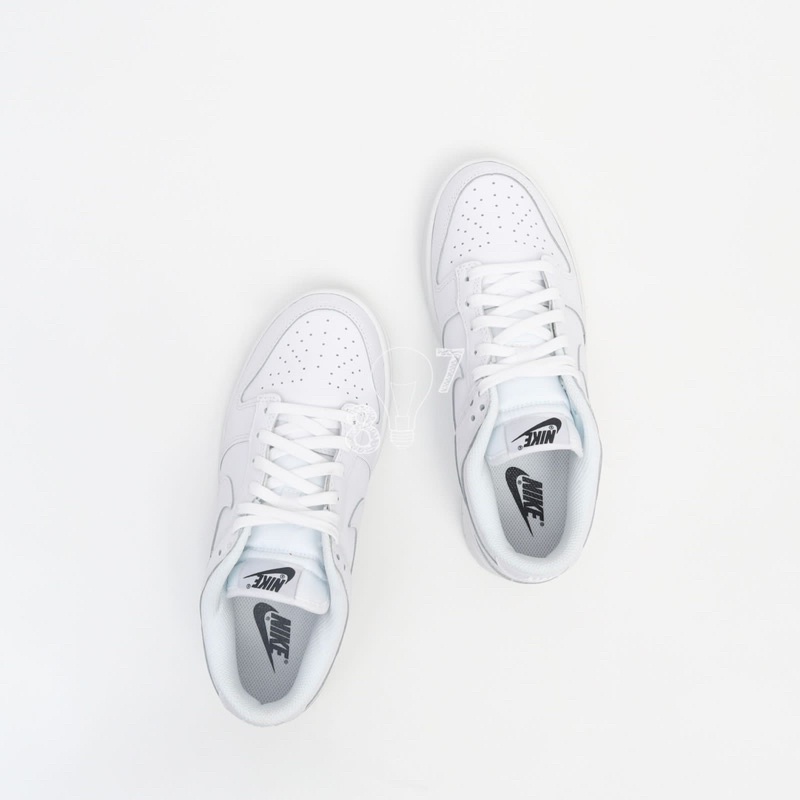 Dunk Low Triple White