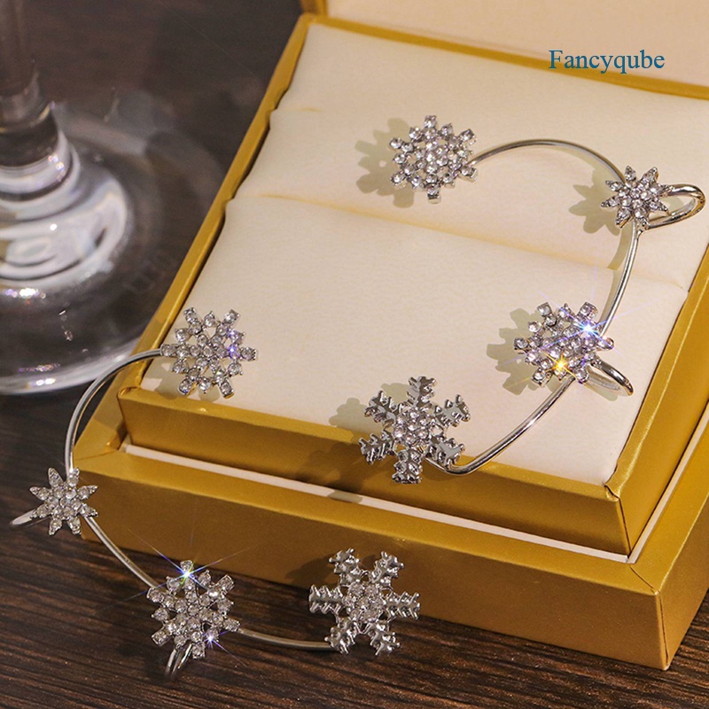 Fancyqube 1pc Anting Klip Desain Snowflake Aksen Kristal Warna Emas Silver Untuk Wanita