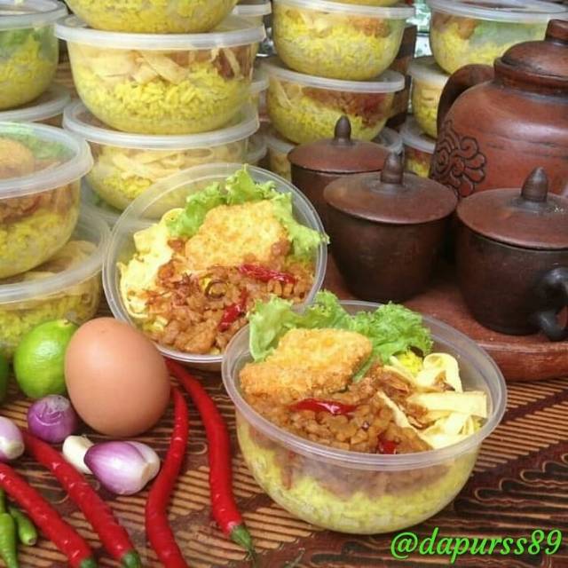 

Nasi kuning Cup