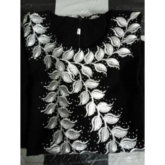 Abaya Hitam Bordir Putih Arabian