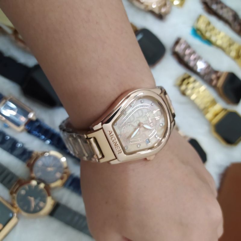 Jan tangan wanita rantai terbaru 2022