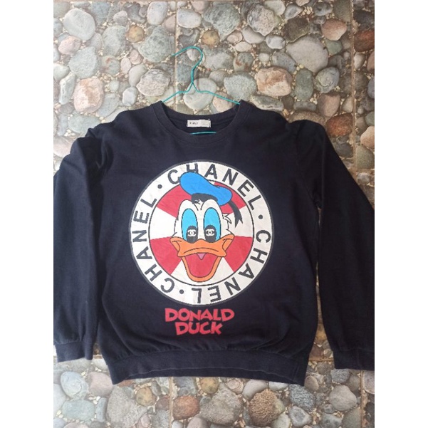 crewneck donald duck