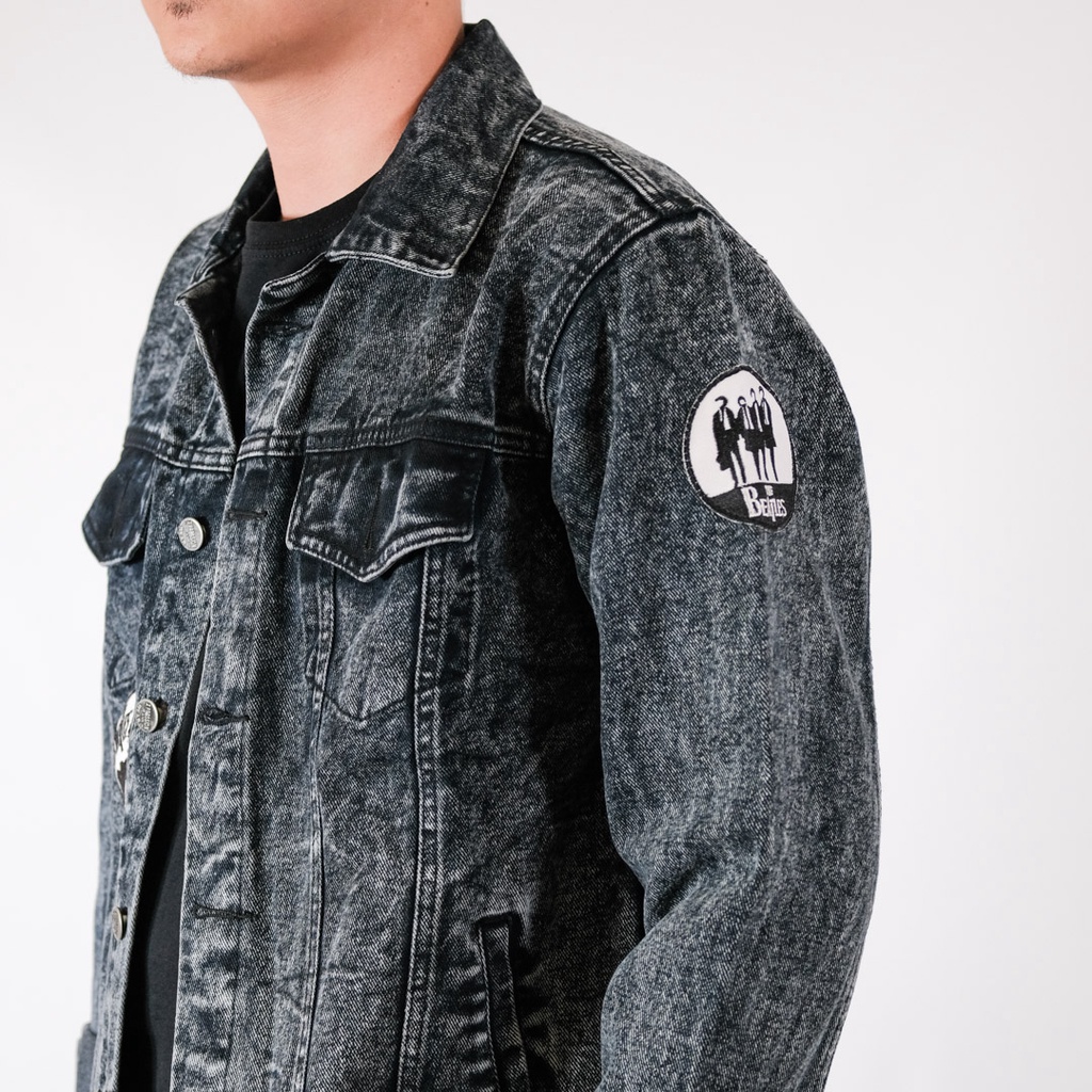 JAKET JEANS DENIM BLACK SANDWASH PATCH - THE BEATLES