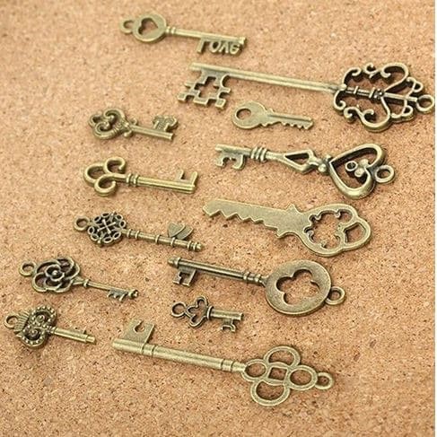 Antique Key Pendant - Liontin Antik Bentuk Kunci (13pcs)