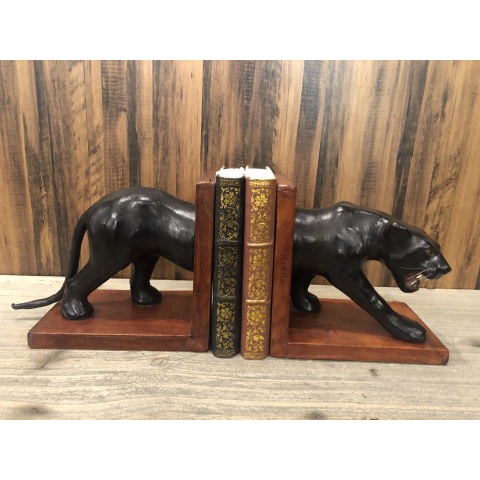 

LEATHER BOOKEND BLACK PANTHER 14 CM X 50 CM X 20 CM / PENJEPIT BUKU