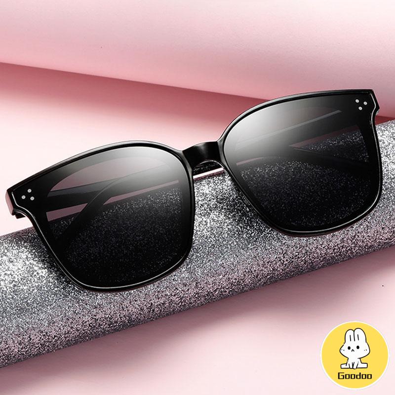 Kacamata Kotak Hitam Korean Fashion Sunglassess Wanita/Pria Unisex -Doo