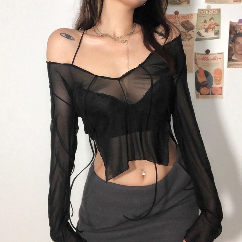 Keinginan murni hot girl gaya hitam mesh top wanita lengan panjang T-shirt ramping seksi off-the-bah