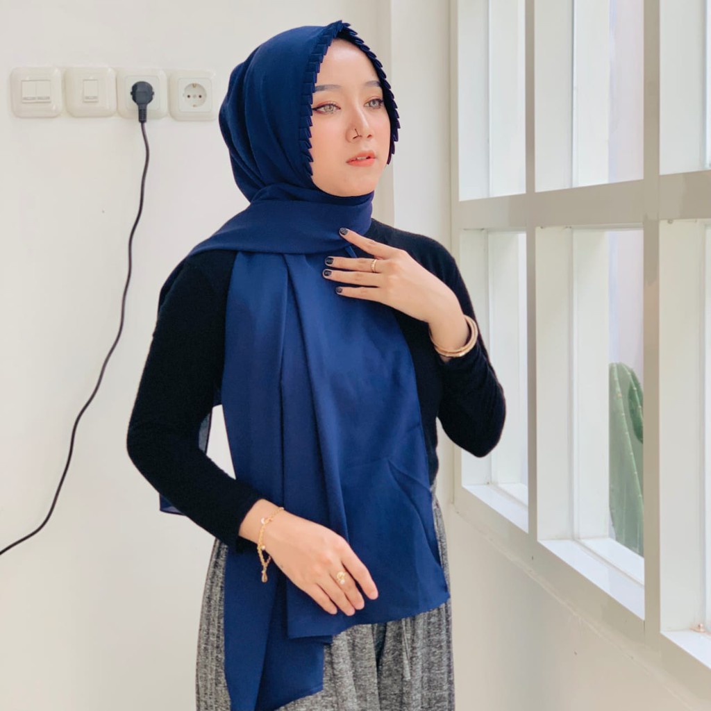 Pashmina Instan Chayra Lipit Pashmina Diamond Instan-CHAYRA NAVY