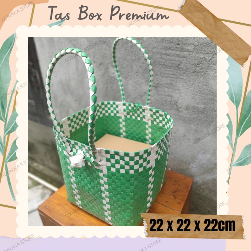 

Tas Anyaman Box Nasi 22 x 22cm Premium / Tas Anyaman Murah / Box Hampers / Tas Sembako / Wadah Nasi Box
