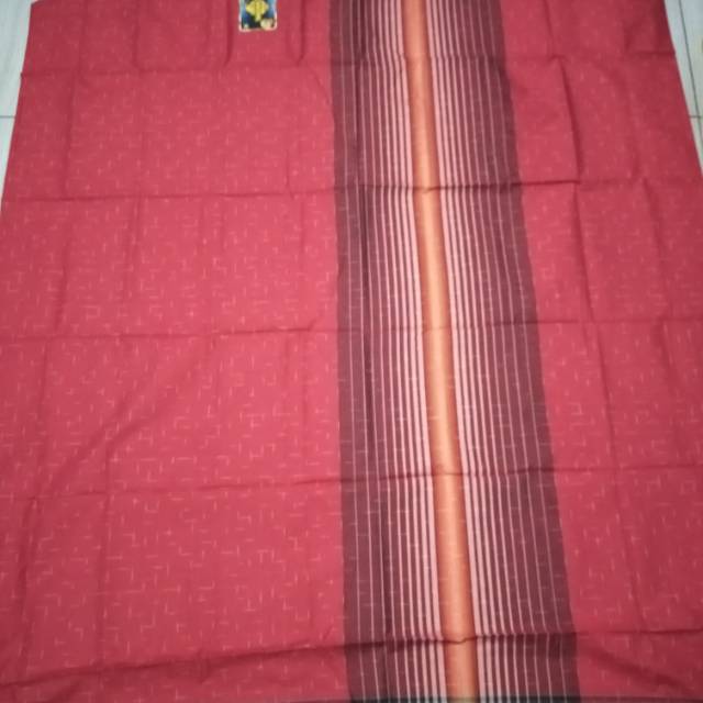 Sarung Wadimor hujan gerimis 777 seragam merah