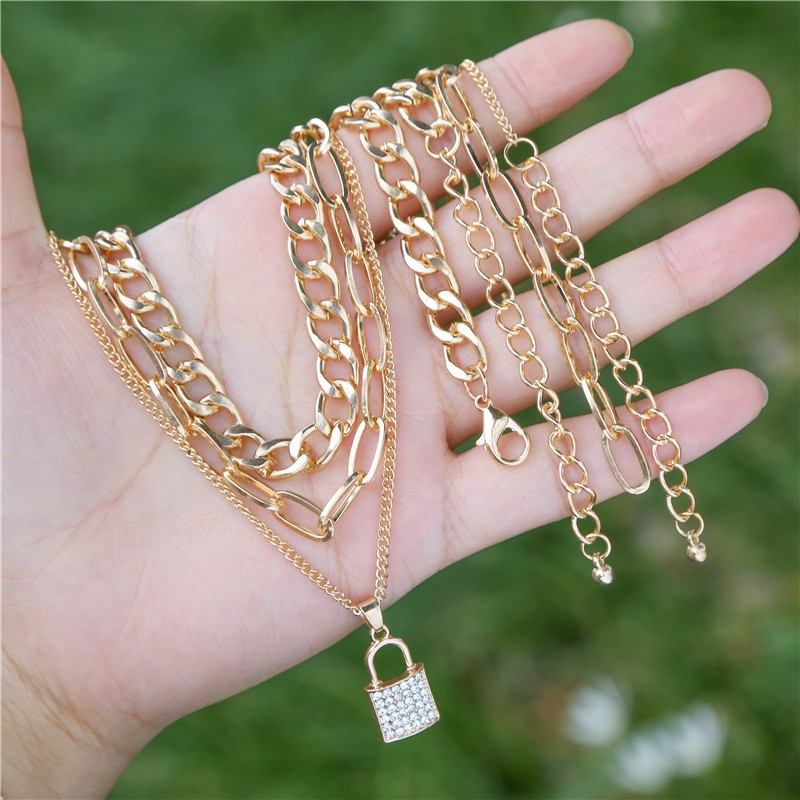 Kalung Rantai Liontin Gembok Gaya Vintage Punk Bahan Metal Warna Gold/Silver Untuk Wanita