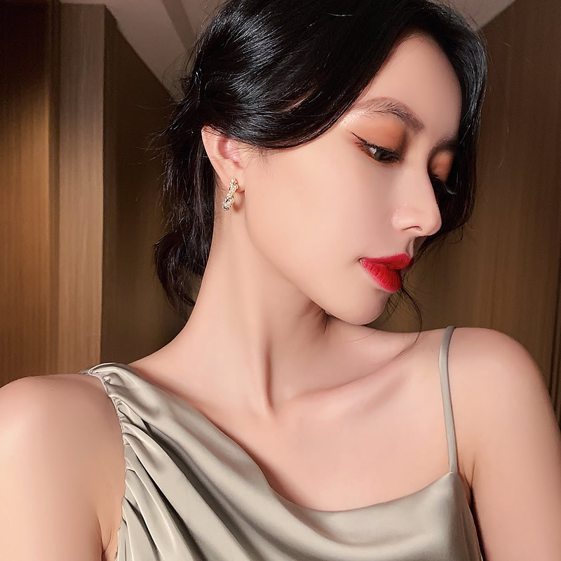 Versi Korea Dari Kepribadian Fashion Baru Anting-anting All-match Kecil Segar