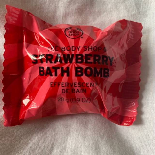 Strawberry bath boom body shop original