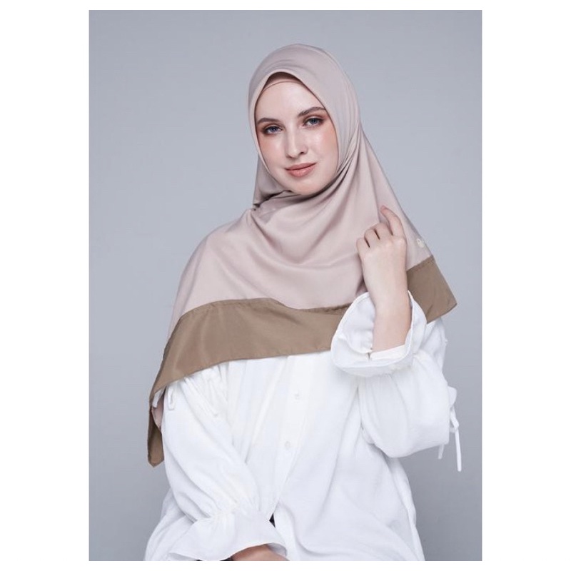 Ria Miranda Vanda Scarf x Dewi Sandra New