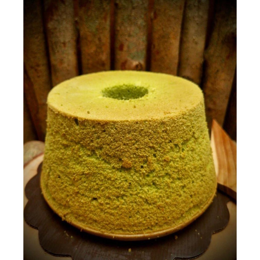 

Chiffon Cake / Kue Chiffon Diameter 18 Cm