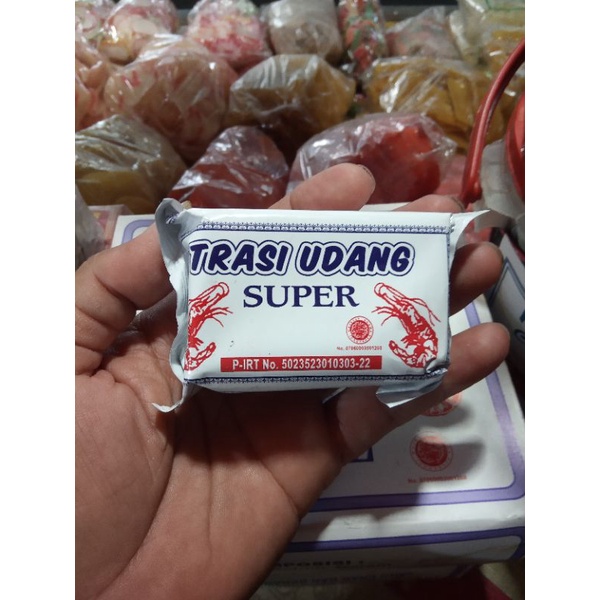 

Trasi Udang Super H. Ismail Tuban kemasan warna putih