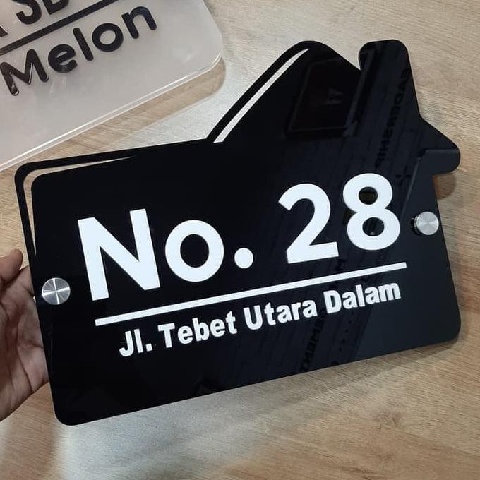 

Papan alamat & Nomor Rumah Modern Eksklusif acrylic ukuran 30 x 18