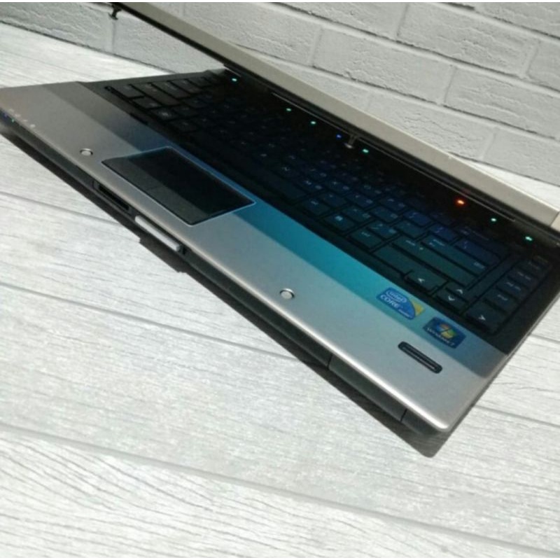 Laptop Hp Elitebook 8440p core i5 gen1/win10/free tas &amp; mouse
