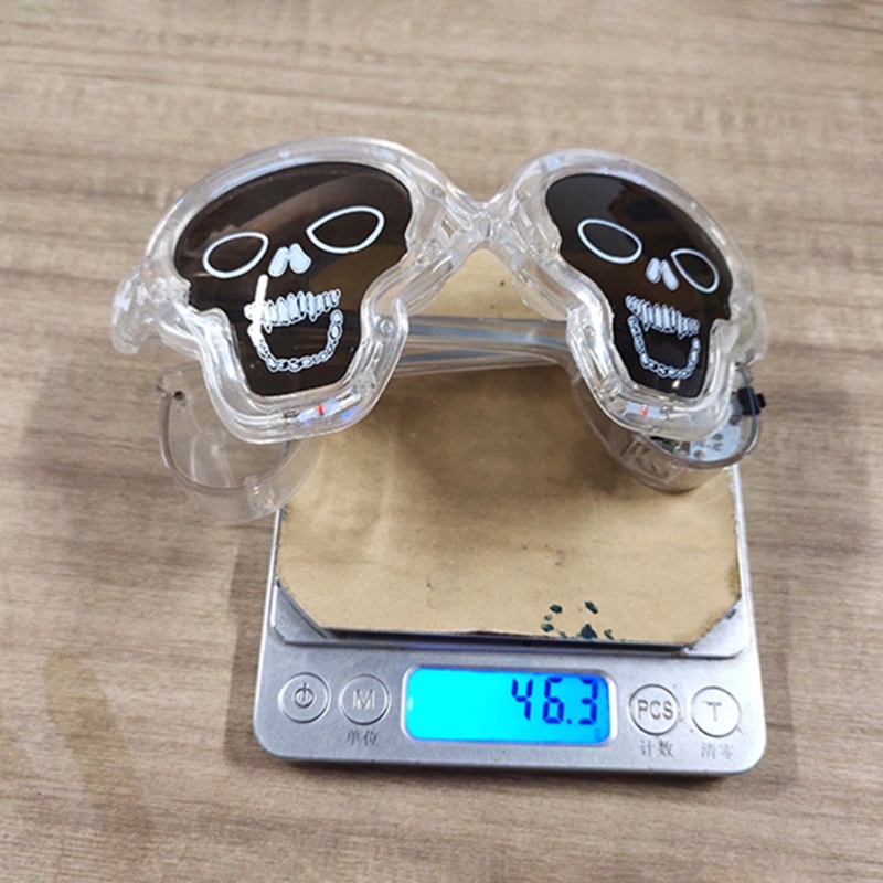 Ornamen Kacamata Desain Tengkorak Penyihir Dengan Lampu Untuk Dekorasi Pesta Halloween