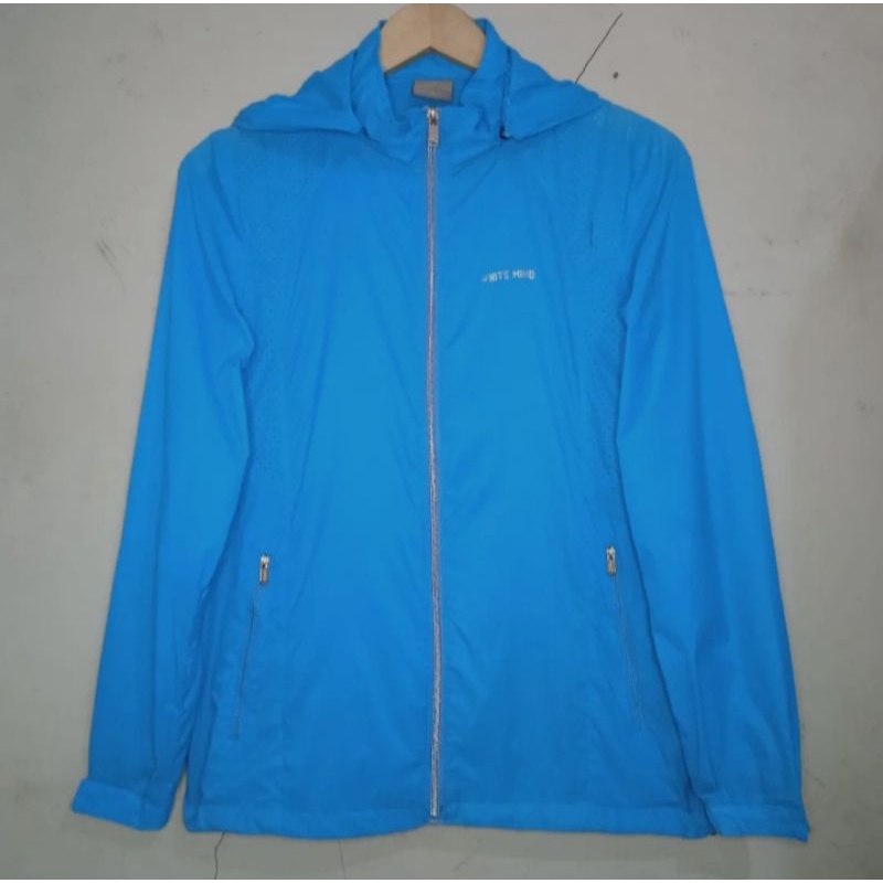 Jaket outdoor brand White mind thrifting